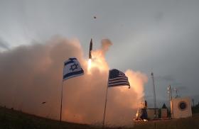 An Arrow anti-missile rocket fires in a test launch in a joint exercise between U.S. and Israeli forces - source: Department of Defense