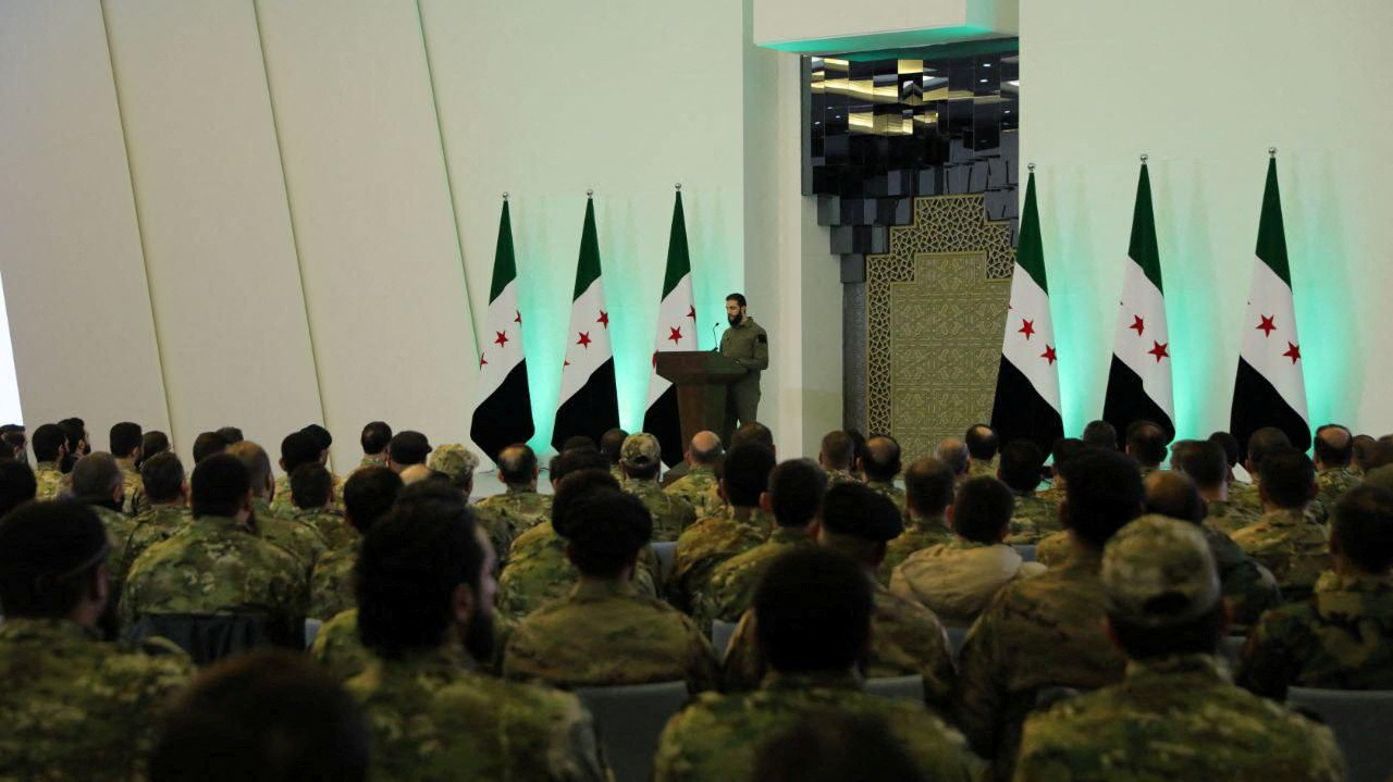 https://www.washingtoninstitute.org/sites/default/files/2025-02/SyriaalSharaaSoldiersFlagsRC2VJCADUXTH.JPG