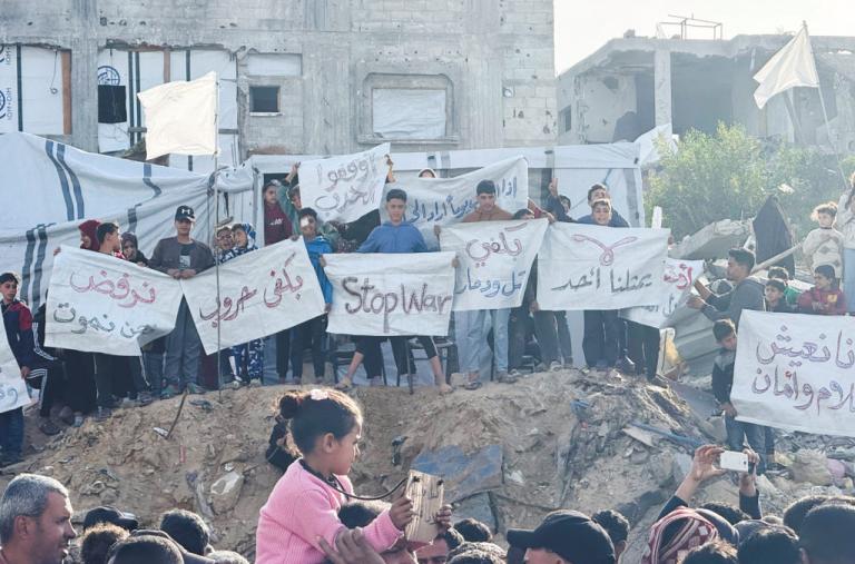 Anti-Hamas protesters demonstrate in Gaza in March 2025 - source: Reuters