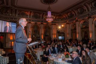 Dennis Ross addresses Institute trustees