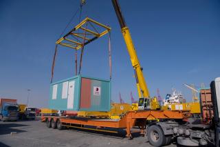 A mobile home cabin en route from Qatar’s Hamad Port to Turkey.