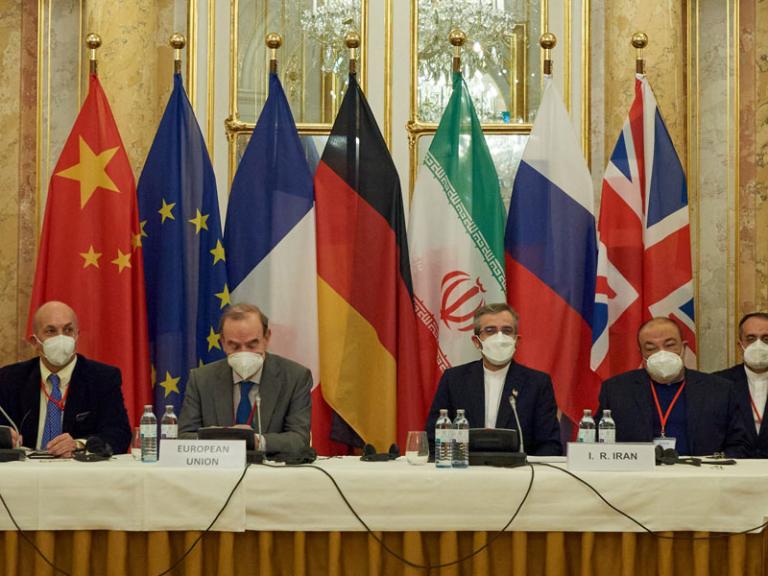 Iranian and international negotiators participate in nuclear talks in Vienna, 2021.