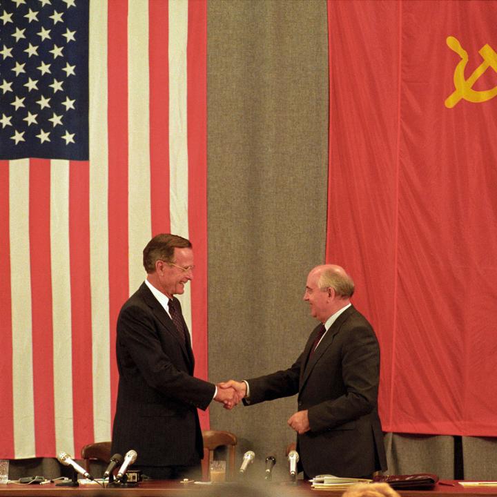 US President Bush and Soviet leader Gorbachev shake hands at a Moscow press conference in 1991 - Source: Reuters