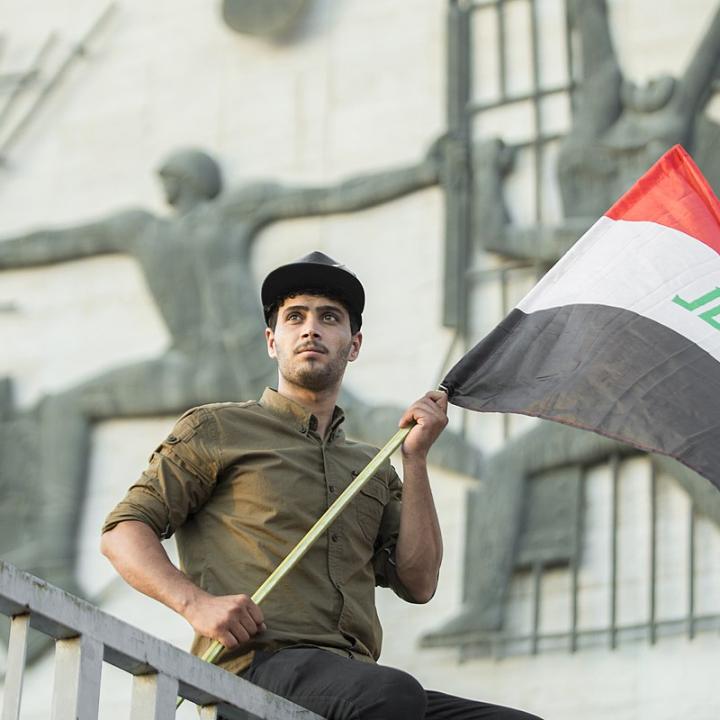 Iraq protestor flag