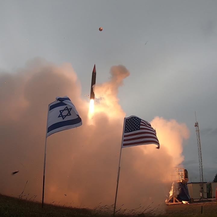 An Arrow anti-missile rocket fires in a test launch in a joint exercise between U.S. and Israeli forces - source: Department of Defense