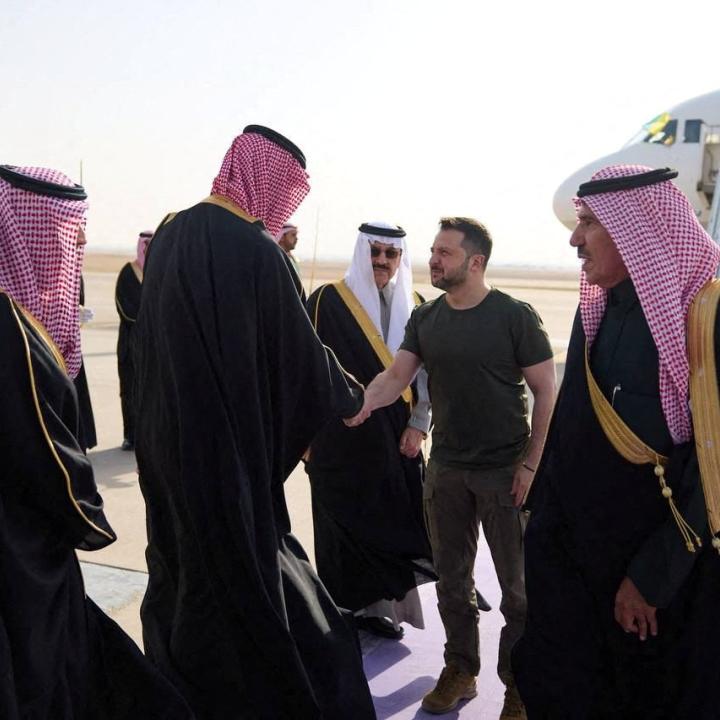 Photo showing Ukraine's President Zelensky greeting Saudi officials on the tarmac. 