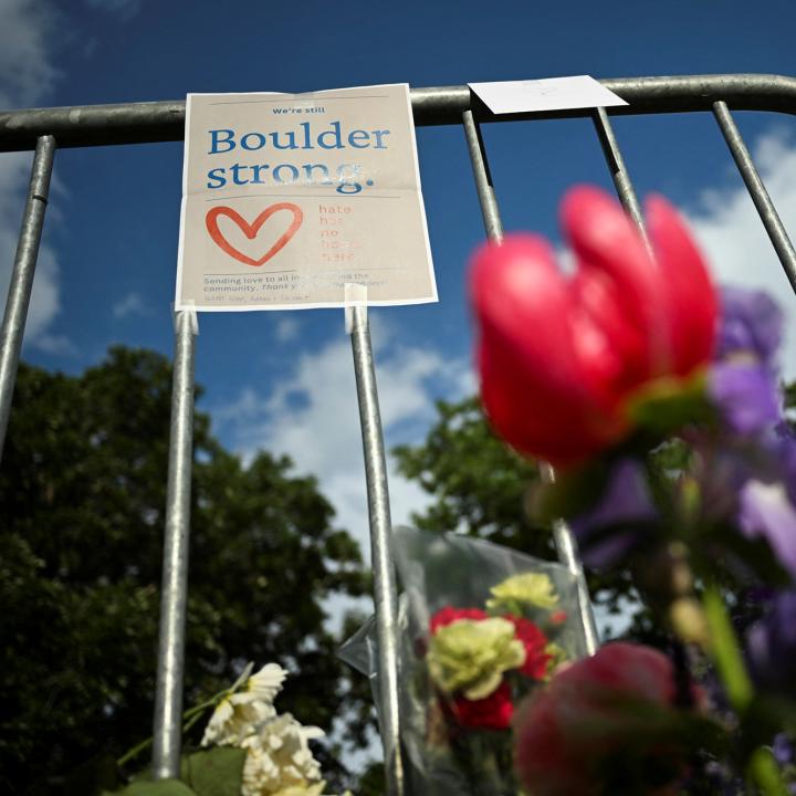 Flowers mark an impromptu memorial for victims of the June 1, 2025 terrorist firebombing attack in Boulder, Colorado - source: Reuters
