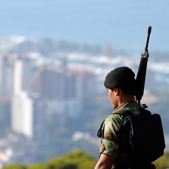 A Lebanese Armed Forces (LAF) soldier