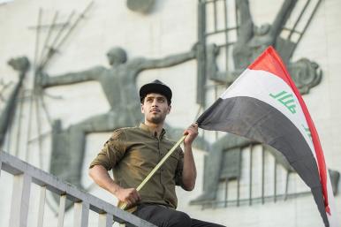 Iraq protestor flag