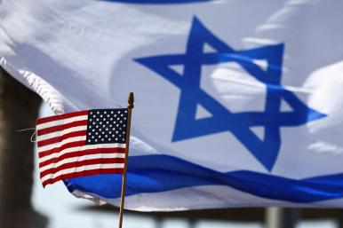 Israeli and US flags - source: Reuters