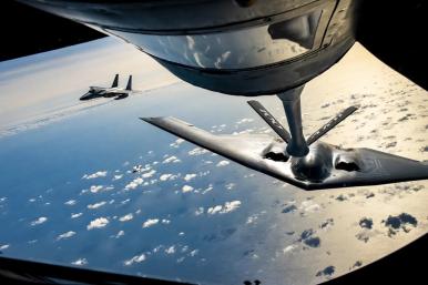 A USAF B-2 Spirit bomber refuels in flight - source: Department of Defense
