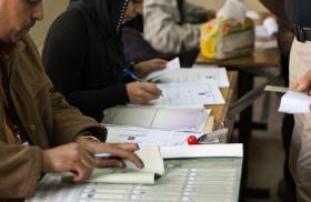 Election workers in Iraq