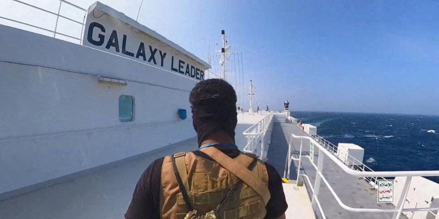 Countering the Houthi Threat to Shipping: Regional Implications and U.S. Policy - Vimarsana News